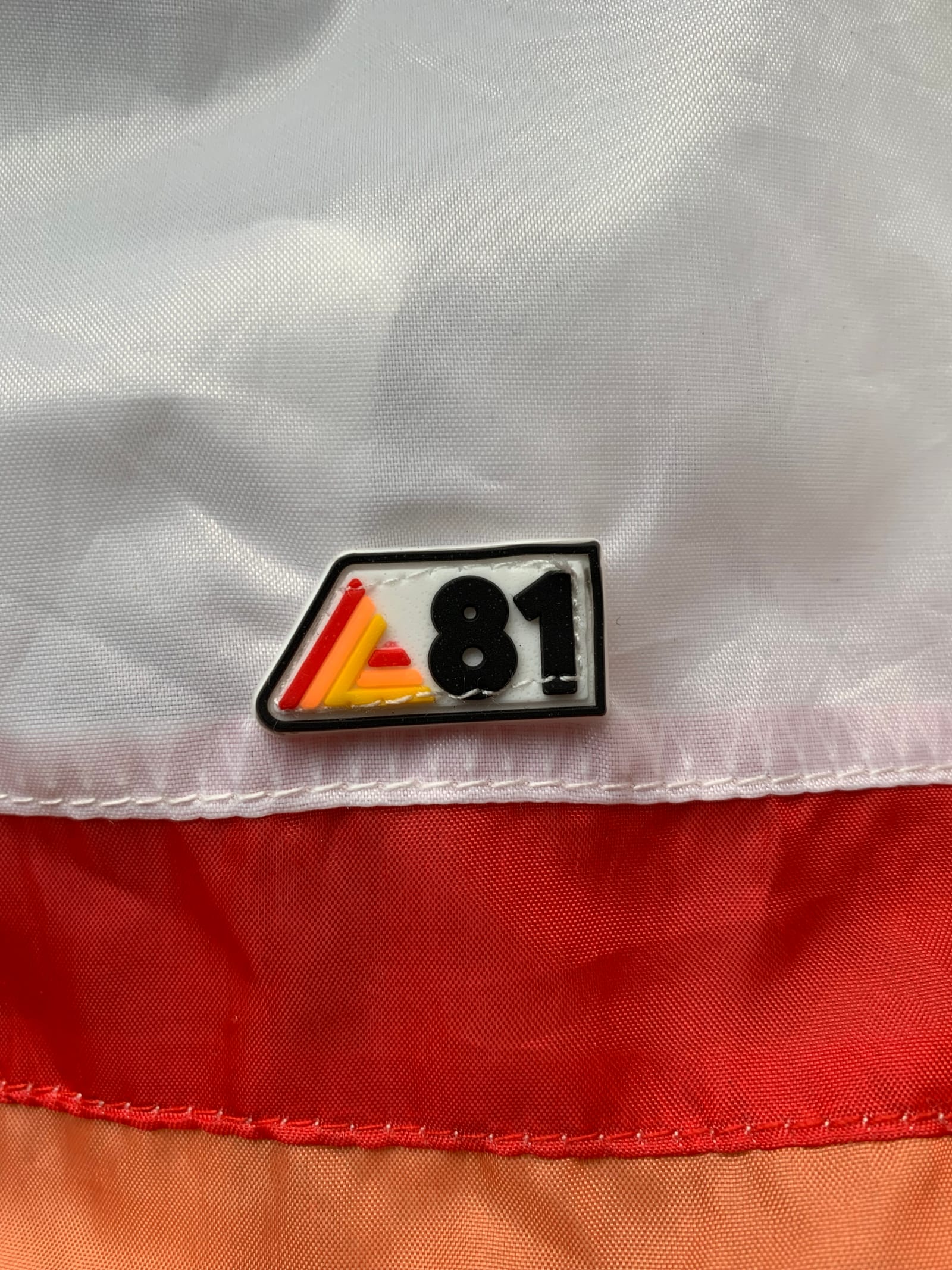 Collection 81 — visuel 10